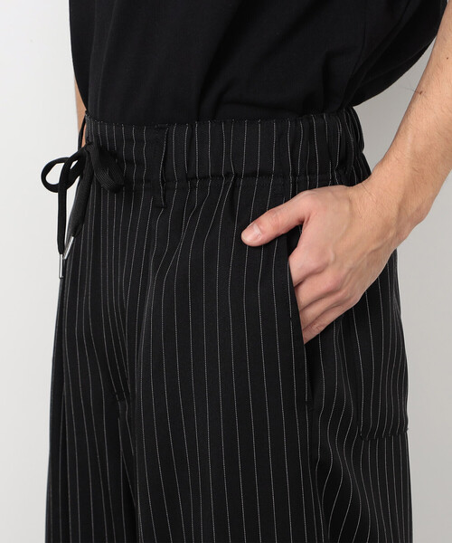 Purple&Yellow（パープルアンドイエロー）の「ストライプ ワイドテーパードパンツ（その他パンツ・メンズ・ブラック/グレー・X-SMALL/SMALL/MEDIUM/LARGE）」の17枚目の写真