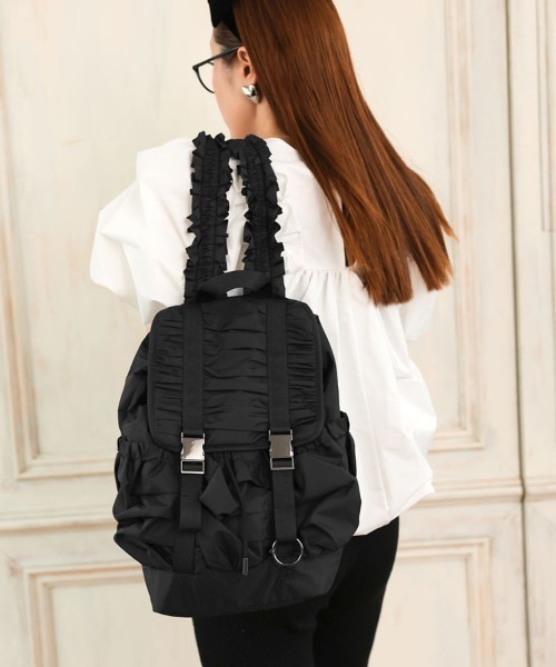 DONOBAN（ドノバン）の「ショルダーフリルギャザーリュック（バックパック/リュック・レディース・ブラック×ブラック/アイボリー/ブラック×シルバー・ONE SIZE）」の15枚目の写真