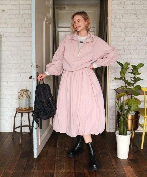 DONOBAN（ドノバン）の「ショルダーフリルギャザーリュック（バックパック/リュック・レディース・ブラック×ブラック/アイボリー/ブラック×シルバー・ONE SIZE）」の11枚目の写真