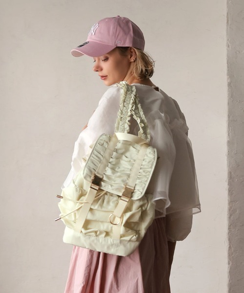 DONOBAN（ドノバン）の「ショルダーフリルギャザーリュック（バックパック/リュック・レディース・ブラック×ブラック/アイボリー/ブラック×シルバー・ONE SIZE）」の20枚目の写真