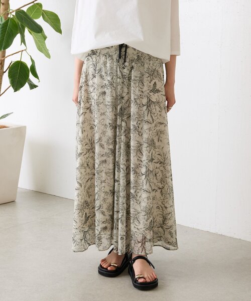 BEARDSLEY（ビアズリー）の「更紗柄サルエルワイドパンツ（その他パンツ・レディース・ベージュ・FREE）」の2枚目の写真