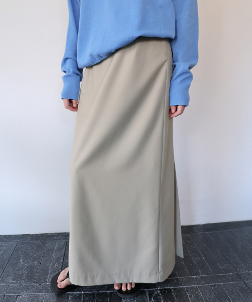LEVAR(レバー)の「Belted Double Slit Maxi Skirt - Pebble Beige(スカート・レディース・その他・X-SMALL/SMALL/MEDIUM)」の2枚目の写真