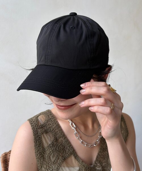 DouDou(ドゥドゥ)の「撥水加工ナイロンキャップ(ハット・レディース・グレイッシュベージュ/ブラック・FREE)」の3枚目の写真