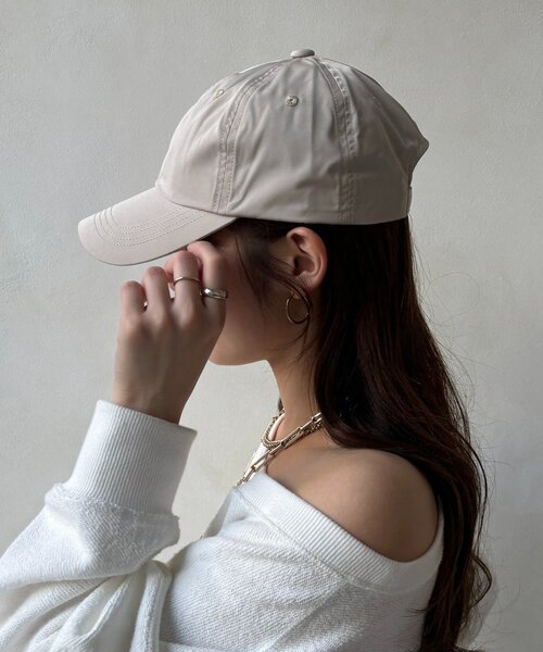 DouDou(ドゥドゥ)の「撥水加工ナイロンキャップ(ハット・レディース・グレイッシュベージュ/ブラック・FREE)」の8枚目の写真