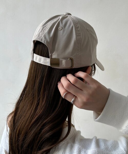 DouDou(ドゥドゥ)の「撥水加工ナイロンキャップ(ハット・レディース・グレイッシュベージュ/ブラック・FREE)」の12枚目の写真