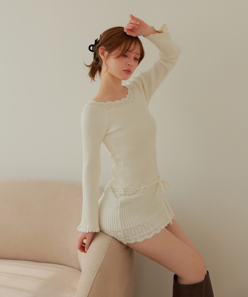 M DOLLY(エムドリー)の「lace pattern lilya mini dress/レースパターンリリアミニドレス(ワンピース・レディース・モカ/アイボリー・FREE)」の3枚目の写真