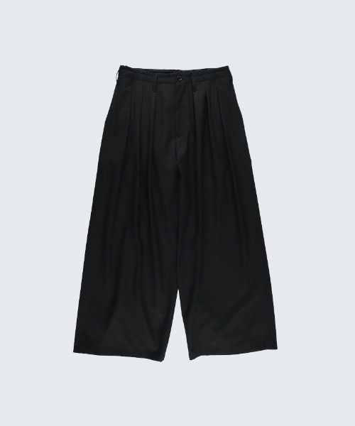 sulvam(サルバム)の「【sulvam/サルバム】ギャバジンタックワイドパンツ(その他パンツ・メンズ・ブラック・S/M)」の1枚目の写真