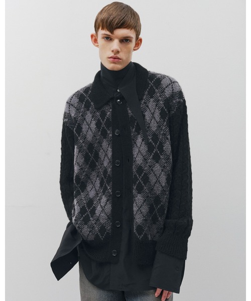 Juha(ユハ)の「COLLARED ARGYLE CARDIGAN(カーディガン/ボレロ・メンズ・ネイビー/ブラウン/ブラック・4/3)」の14枚目の写真