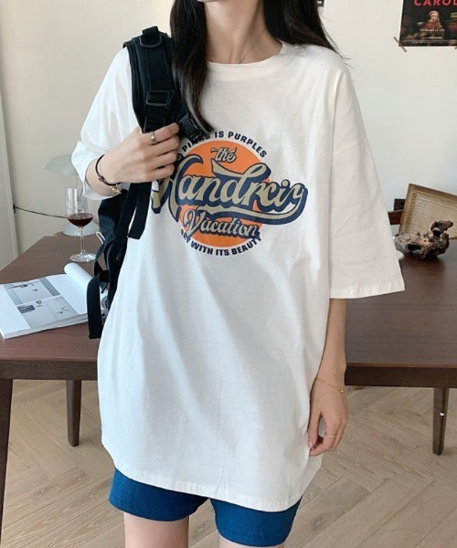 ARCADE(アーケード)の「カレッジロゴ Tシャツ 半袖 ビッグシルエット ヴィンテージスタイル テロンテロン生地(Tシャツ/カットソー・レディース・ホワイト/ブラック/ホワイト系2/ブラック系2・フリー)」の13枚目の写真