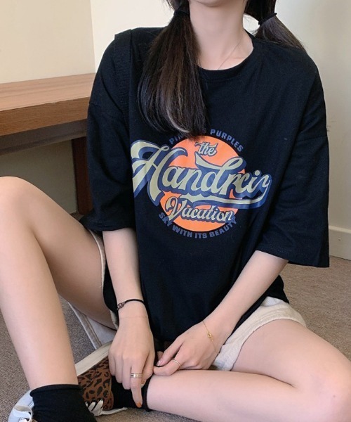 ARCADE(アーケード)の「カレッジロゴ Tシャツ 半袖 ビッグシルエット ヴィンテージスタイル テロンテロン生地(Tシャツ/カットソー・レディース・ホワイト/ブラック/ホワイト系2/ブラック系2・フリー)」の11枚目の写真