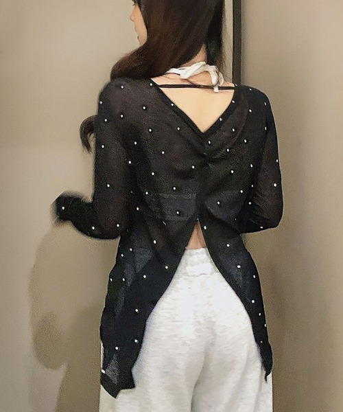 core core(コアコア)の「【冷房・UV対策に◎】ドット柄カシュクールシアーVネックトップス(Tシャツ/カットソー・レディース・ホワイト/ベージュ/ブラック/ピンク・FREE)」の13枚目の写真