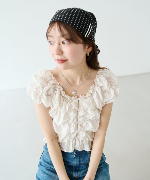 Kastane(カスタネ)の「マルチスクエアスカーフ(バンダナ/スカーフ・レディース・レモンイエロー/ブラック/ベージュ/ブラウン・FREE)」の6枚目の写真