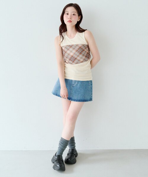 Kastane(カスタネ)の「マルチスクエアスカーフ(バンダナ/スカーフ・レディース・レモンイエロー/ブラック/ベージュ/ブラウン・FREE)」の10枚目の写真