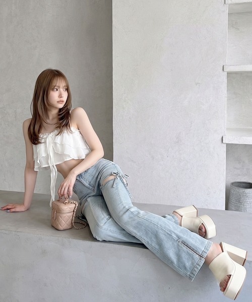 Ada.（エイダ）の「カットアウト リボンデザイン タイトフレアデニム（デニムパンツ・レディース・ライトブルー/ブルー/インディゴブルー・S/M）」の20枚目の写真