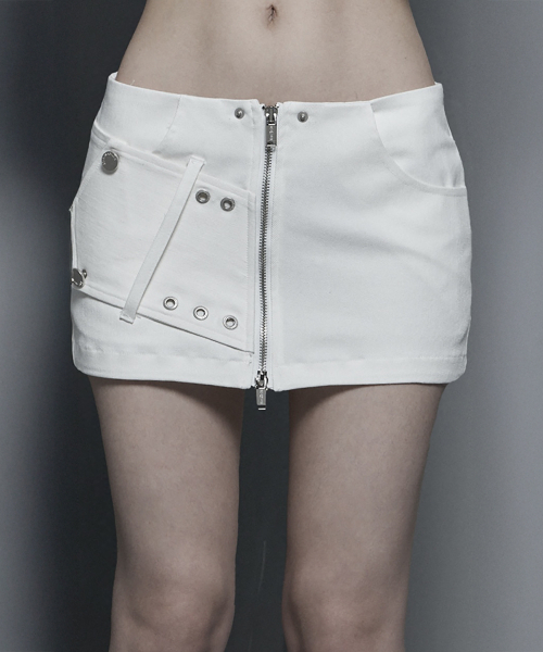 ETRE AU SOMMET(エトレオソメ)の「Front Zipper Belt Detail Mini Skirt (White)(スカート・レディース・ホワイト・FREE)」の10枚目の写真