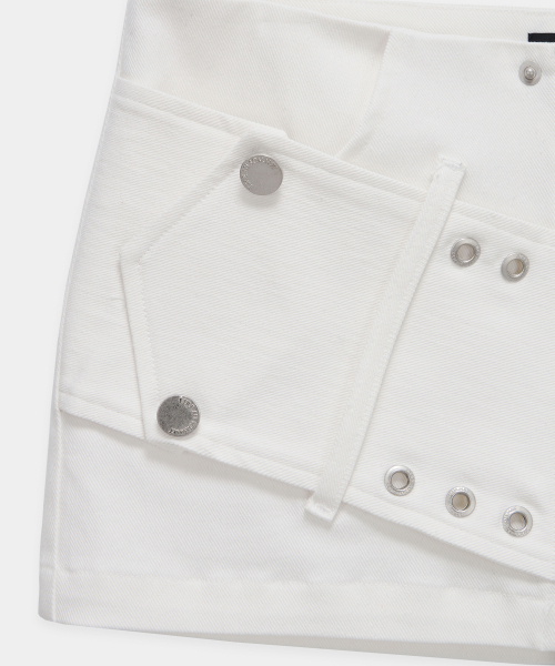ETRE AU SOMMET(エトレオソメ)の「Front Zipper Belt Detail Mini Skirt (White)(スカート・レディース・ホワイト・FREE)」の6枚目の写真