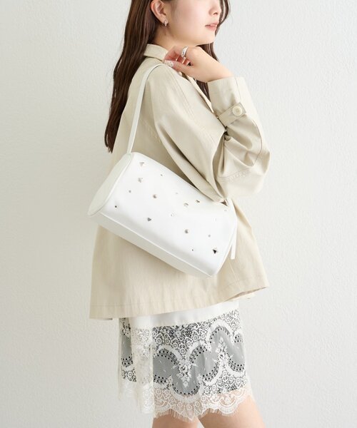 mystic(ミスティック)の「スタッズビジューBAG(ショルダーバッグ・レディース・オフホワイト/ブラック・ONE SIZE)」の11枚目の写真