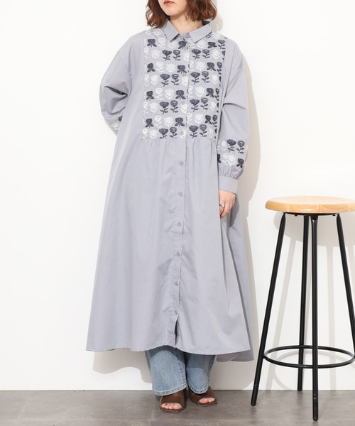 Emago(イマゴ)の「EMAGO 2色北欧花刺繍ワンピース 長袖(シャツワンピース・レディース・ネイビー/グレー・FREE)」の5枚目の写真