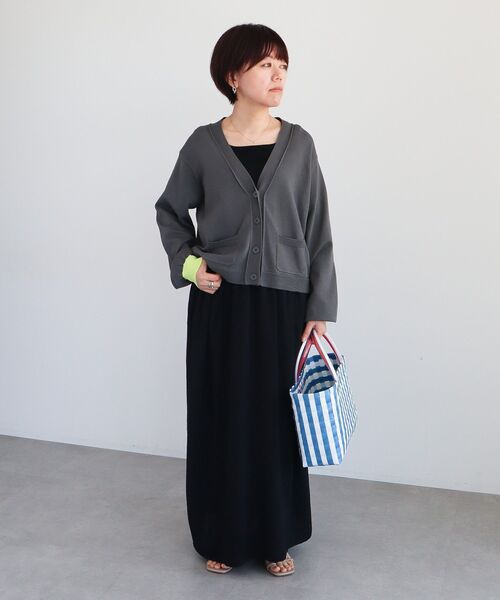 CRAFT STANDARD BOUTIQUE(クラフトスタンダードブティック)の「Vネックニットカーディガン(カーディガン/ボレロ・レディース・ブルー/ダークグレー/ピンク/ライトグレー・FREE)」の7枚目の写真