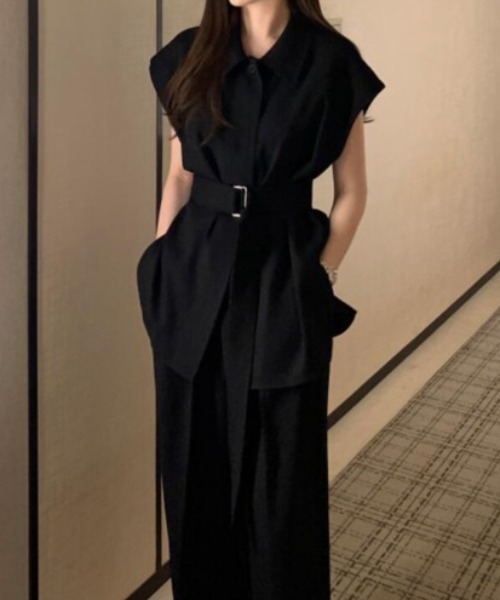 semplice(センプリチェ)の「ベルト付き シャツ ワイドパンツ セットアップ(セットアップ・レディース・ホワイト/ブラック/グレー・F)」の1枚目の写真