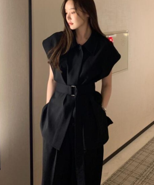 semplice(センプリチェ)の「ベルト付き シャツ ワイドパンツ セットアップ(セットアップ・レディース・ホワイト/ブラック/グレー・F)」の11枚目の写真
