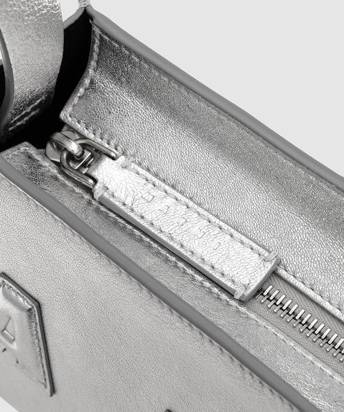 MARNI(マルニ)の「MUSEO HOBO / シルバーバッグ(ショルダーバッグ・レディース・シルバー・ONE SIZE)」の4枚目の写真
