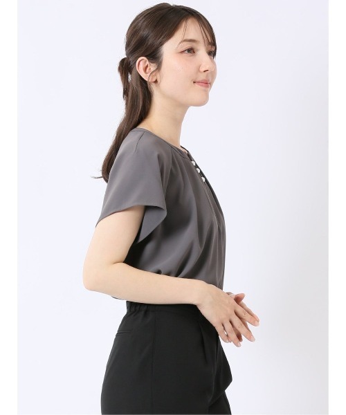 m.f.editorial(エムエフエディトリアル)の「【Tブラウス ストレッチ ウォッシャブル】m.f.エディトリアル レディース キーネック 半袖 プルオーバー ブラウス(シャツ/ブラウス・レディース・グレー系その他2/ネイビー/アイボリー/ピンク系その他・MEDIUM/LARGE)」の21枚目の写真