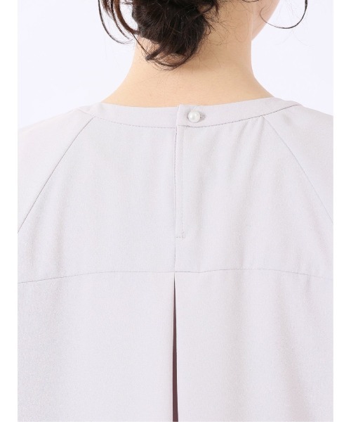 m.f.editorial(エムエフエディトリアル)の「【Tブラウス ストレッチ ウォッシャブル】m.f.エディトリアル レディース キーネック 半袖 プルオーバー ブラウス(シャツ/ブラウス・レディース・グレー系その他2/ネイビー/アイボリー/ピンク系その他・MEDIUM/LARGE)」の7枚目の写真