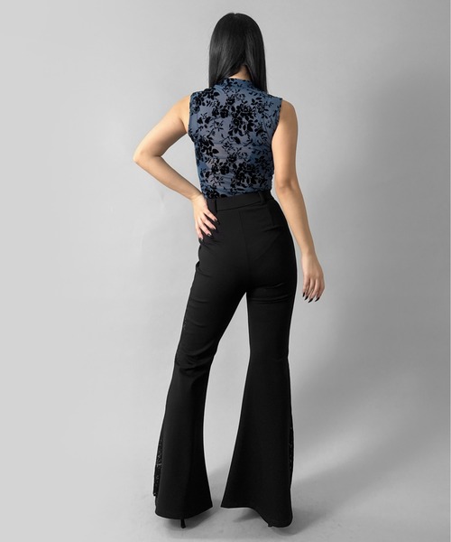 LVEU.(ラブユ.)の「【LVEU.】フックデザインレースシアーノースリーブトップス / トップス シアー チャイナ レース ノースリー インナー ブラック ブルー(Tシャツ/カットソー・レディース・ブルー/ブラック・FREE)」の19枚目の写真