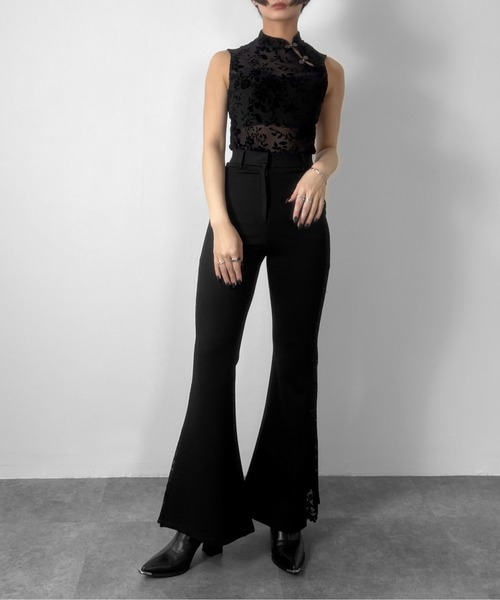 LVEU.(ラブユ.)の「【LVEU.】フックデザインレースシアーノースリーブトップス / トップス シアー チャイナ レース ノースリー インナー ブラック ブルー(Tシャツ/カットソー・レディース・ブルー/ブラック・FREE)」の4枚目の写真