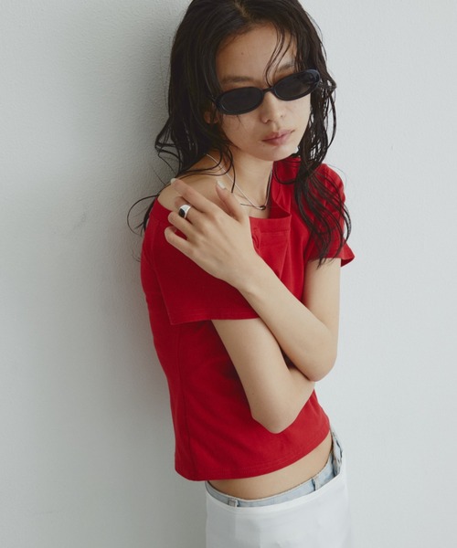 DRWCYS(ドロシーズ)の「【4色展開】ベーシックオフショルTEE(Tシャツ/カットソー・レディース・レッド/ホワイト/ライトブルー/ブラック・FREE)」の22枚目の写真