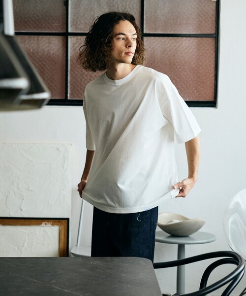 Russell Athletic(ラッセルアスレティック)の「限定展開 RUSSELL ATHLETIC×FREAK'S STORE ラッセル アスレチック 別注 プレミアム ワイド クルーネック Tシャツ カットソー 半袖 シルケット(Tシャツ/カットソー・メンズ・ホワイト/ネイビー/サックスブルー/ブラック・SMALL/MEDIUM/LARGE)」の6枚目の写真