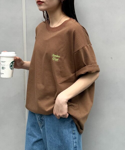 CIAOPANIC TYPY（チャオパニックティピー）の「【UNISEX】ピンボーダーワンポイント刺繍ロゴTシャツ（Tシャツ/カットソー・メンズ・ブルー/チャコールグレー/ブラウン・LARGE/MEDIUM）」の8枚目の写真