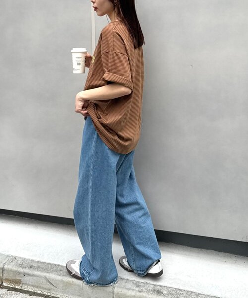CIAOPANIC TYPY（チャオパニックティピー）の「【UNISEX】ピンボーダーワンポイント刺繍ロゴTシャツ（Tシャツ/カットソー・メンズ・ブルー/チャコールグレー/ブラウン・LARGE/MEDIUM）」の4枚目の写真