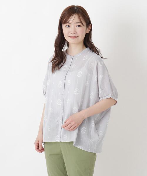 one'sterrace（ワンズテラス）の「麻プリント前開きブラウス（シャツ/ブラウス・レディース・グレー系4/グレー系その他7/オリーブ系3・02）」の3枚目の写真