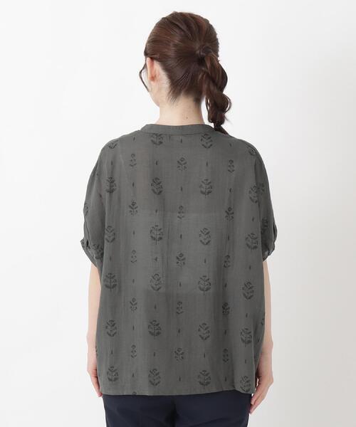 one'sterrace（ワンズテラス）の「麻プリント前開きブラウス（シャツ/ブラウス・レディース・グレー系4/グレー系その他7/オリーブ系3・02）」の16枚目の写真