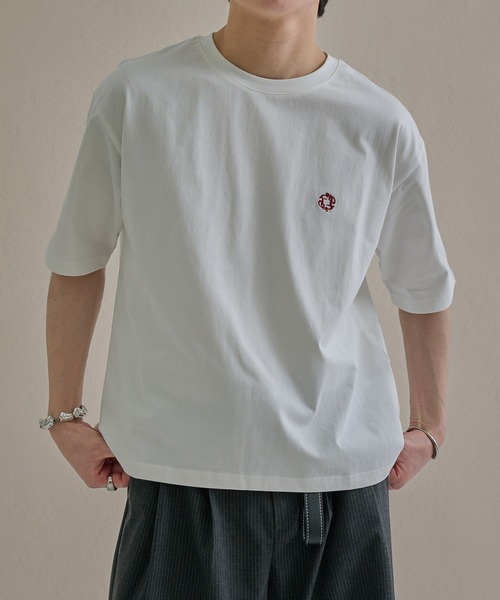 epnok(エプノック)の「ファンクショナルワンポイントロゴルーズ半袖Tee(Tシャツ/カットソー・メンズ・ブラック/チャコールグレー/ブラウン/ネイビー/オフホワイト/アッシュグレー・SMALL/LARGE/MEDIUM)」の1枚目の写真