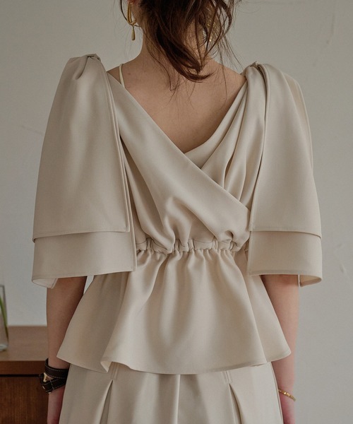 mideal(マイディール)の「2way ribbon asymmetry tops / 2wayリボンアシンメトリートップス(その他トップス・レディース・ベージュ/ブラウン・FREE)」の17枚目の写真