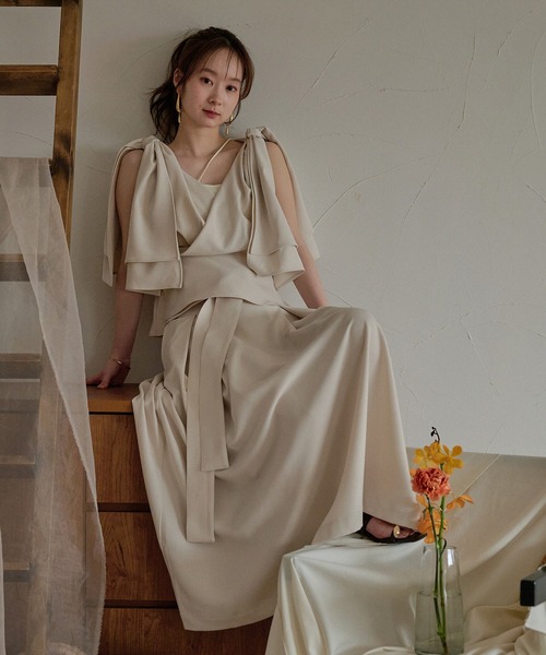 mideal(マイディール)の「2way ribbon asymmetry tops / 2wayリボンアシンメトリートップス(その他トップス・レディース・ベージュ/ブラウン・FREE)」の11枚目の写真