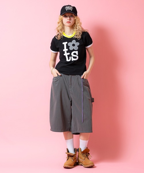 a.p.o.v.(エーピーオービー)の「a.p.o.v. クロップド丈ギンガムチェック柄フラワーワッペンY2KプリントリンガーTシャツ(レディース)(Tシャツ/カットソー・レディース・ブラック/グレー/ホワイト・ONESIZE)」の9枚目の写真