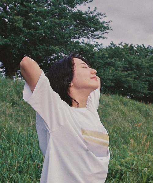 LURAKU（ルラク）の「【LURAKU】HE Photo Print Tee 2 / フォトプリントTシャツ2（Tシャツ/カットソー・メンズ・ホワイト系その他/オフホワイト・L/M）」の4枚目の写真