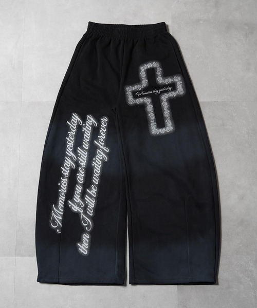 1111clothing(ワンフォークロージング)の「スプレー加工 ワイドスウェットパンツ / Spray-Printed Wide Sweatpants(スウェットパンツ・メンズ・ブラック/グレー・M/S)」の4枚目の写真