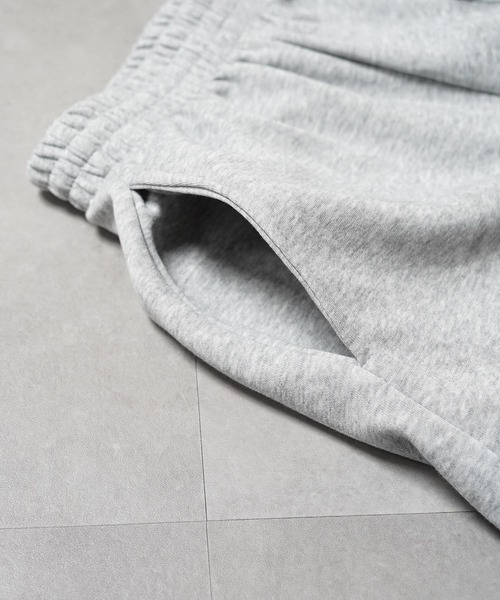 1111clothing(ワンフォークロージング)の「スプレー加工 ワイドスウェットパンツ / Spray-Printed Wide Sweatpants(スウェットパンツ・メンズ・ブラック/グレー・M/S)」の20枚目の写真