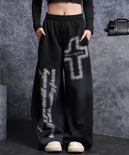 1111clothing(ワンフォークロージング)の「スプレー加工 ワイドスウェットパンツ / Spray-Printed Wide Sweatpants(スウェットパンツ・メンズ・ブラック/グレー・M/S)」の7枚目の写真