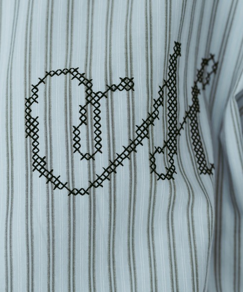 Knuth Marf（クヌースマーフ）の「【Knuth Marf】embroidered shirt（シャツ/ブラウス・レディース・アイボリー/マルチ/ブラック・FREE）」の5枚目の写真