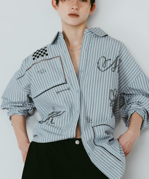Knuth Marf（クヌースマーフ）の「【Knuth Marf】embroidered shirt（シャツ/ブラウス・レディース・アイボリー/マルチ/ブラック・FREE）」の4枚目の写真