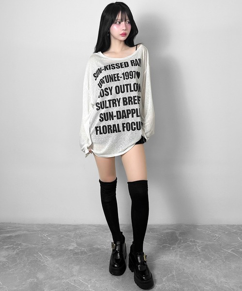FOLLOWIN(フォロウィン)の「【2COLOR】シアーレタリングルーズロングTシャツ(Tシャツ/カットソー・レディース・ホワイト/ブラック・FREE)」の21枚目の写真