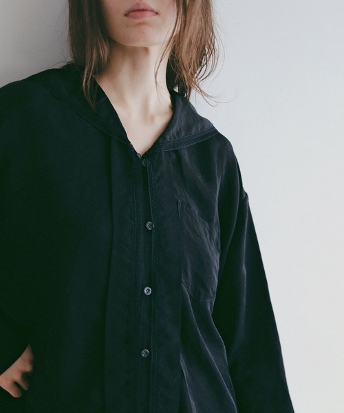 MANOF(マノフ)の「SAILOR COLLAR LOOSE SHIRT(シャツ/ブラウス・レディース・ブラック/ホワイト・F)」の17枚目の写真