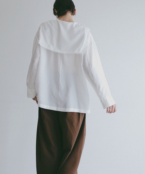 MANOF(マノフ)の「SAILOR COLLAR LOOSE SHIRT(シャツ/ブラウス・レディース・ブラック/ホワイト・F)」の9枚目の写真