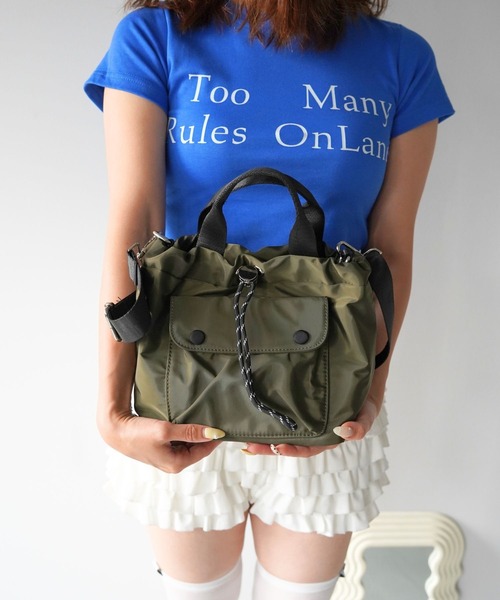 SANSeLF（サンセルフ）の「【SANSeLF】2WAYナイロンドローストリングバッグ saa26s087（ショルダーバッグ・レディース・ブラック/ベージュ/カーキ・FREE）」の3枚目の写真